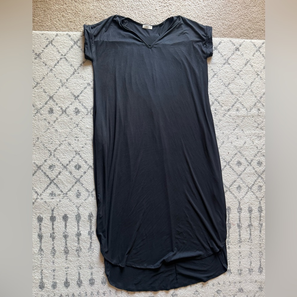 entro Black V-Neck Maxi Dress